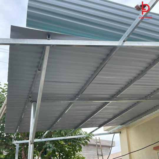 Đơn vị làm mái tôn uy tín tại An Tây - Bến Cát