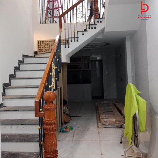 Đơn vị thi công lan can cầu thang tại Hố Nai