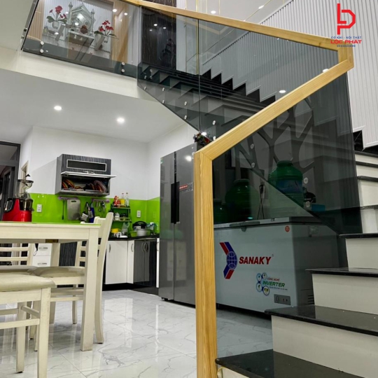 Đơn vị thi công lan can cầu thang tại Uyên Hưng