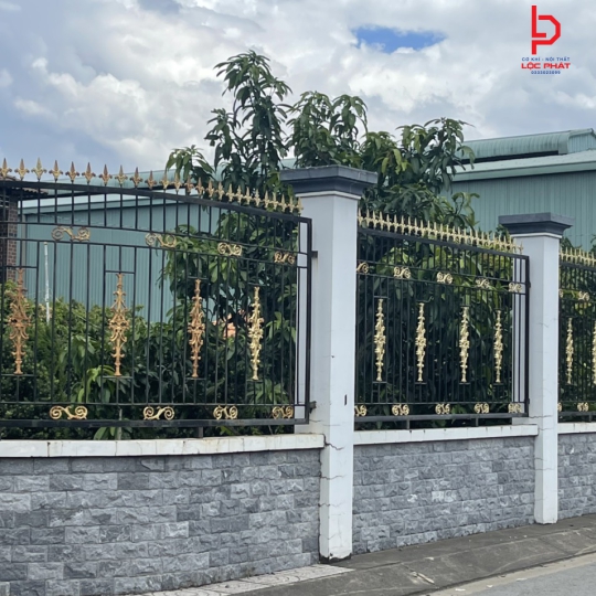 Thi công hàng rào sắt giá rẻ tại Quận 6