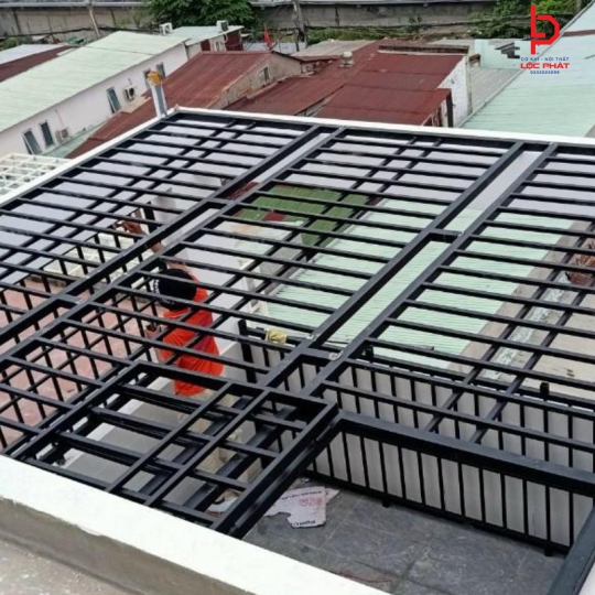 Thi công khung bảo vệ sân thượng tại Phường Phú Lợi TP HCM