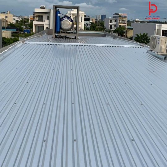 Thi công mái tôn trọn gói giá rẻ tại Phường Bến Cát 