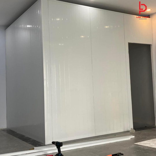 Thi công vách panel giá rẻ tại Hóc Môn