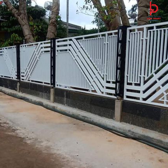 Thợ làm hàng rào sắt giá rẻ tại Vĩnh Phú  - Thuận An