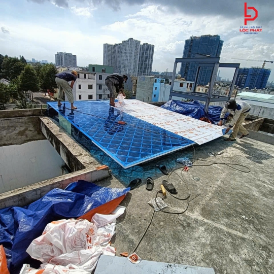 Thợ làm mái che poly tại Quận 8
