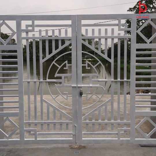 Thợ thi công cửa cổng sắt tại Phường Hòa Lợi