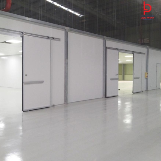 Thợ thi công vách panel tại Chánh Phú Hòa