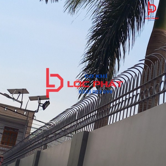 Xưởng chuyên làm hàng rào chông sắt tại Long Thành