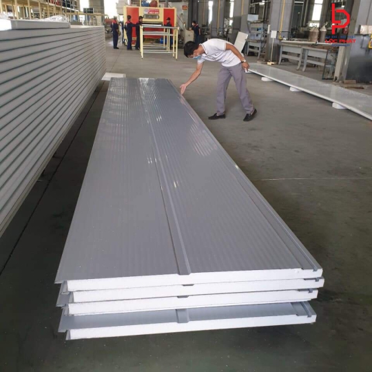 Thi công Vách Panel Cách Nhiệt Giá Rẻ Tại Bình Dương