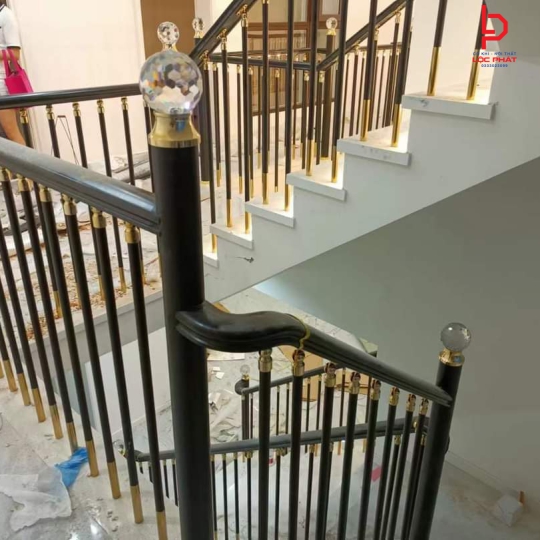 Thi Công Cầu Thang - Lan Can Sắt Giá Rẻ, Uy Tín Tại Bình Dương, Đồng Nai, HCM 