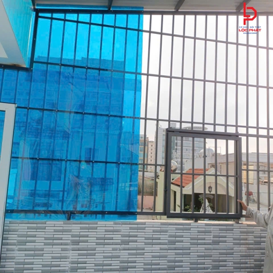 Làm khung sắt bảo vệ tại Quận 8