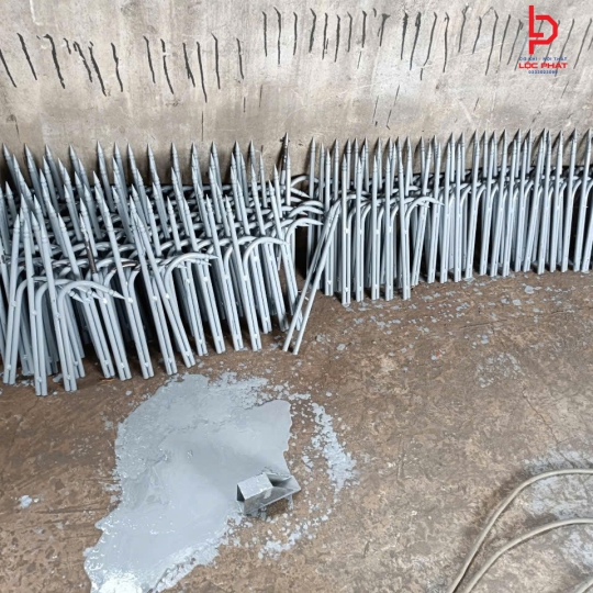 Thi công hàng rào chông sắt tại Củ Chi - TP HCM