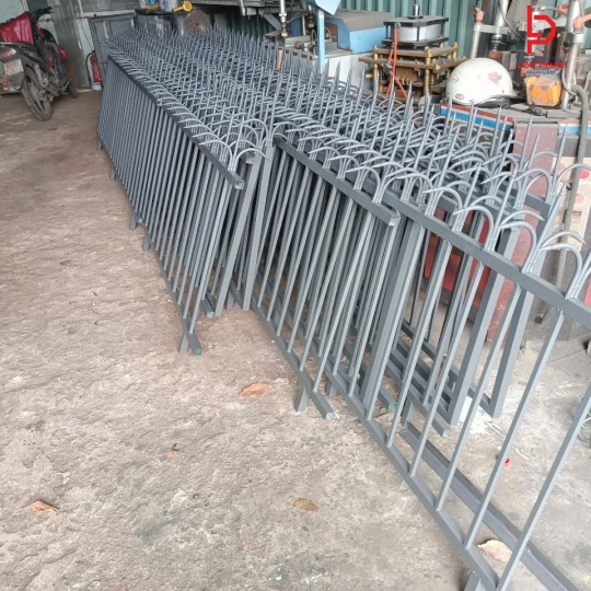 Thi công hàng rào chông sắt tại Đồng Nai