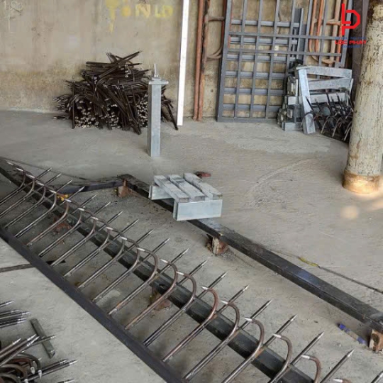 Thi công hàng rào chông sắt tại Bình Chánh  - TP HCM